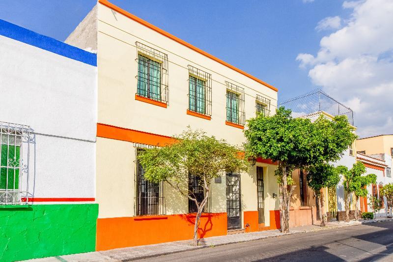 Oyo Hotel Posada Garibaldi Guadalajara Exterior photo